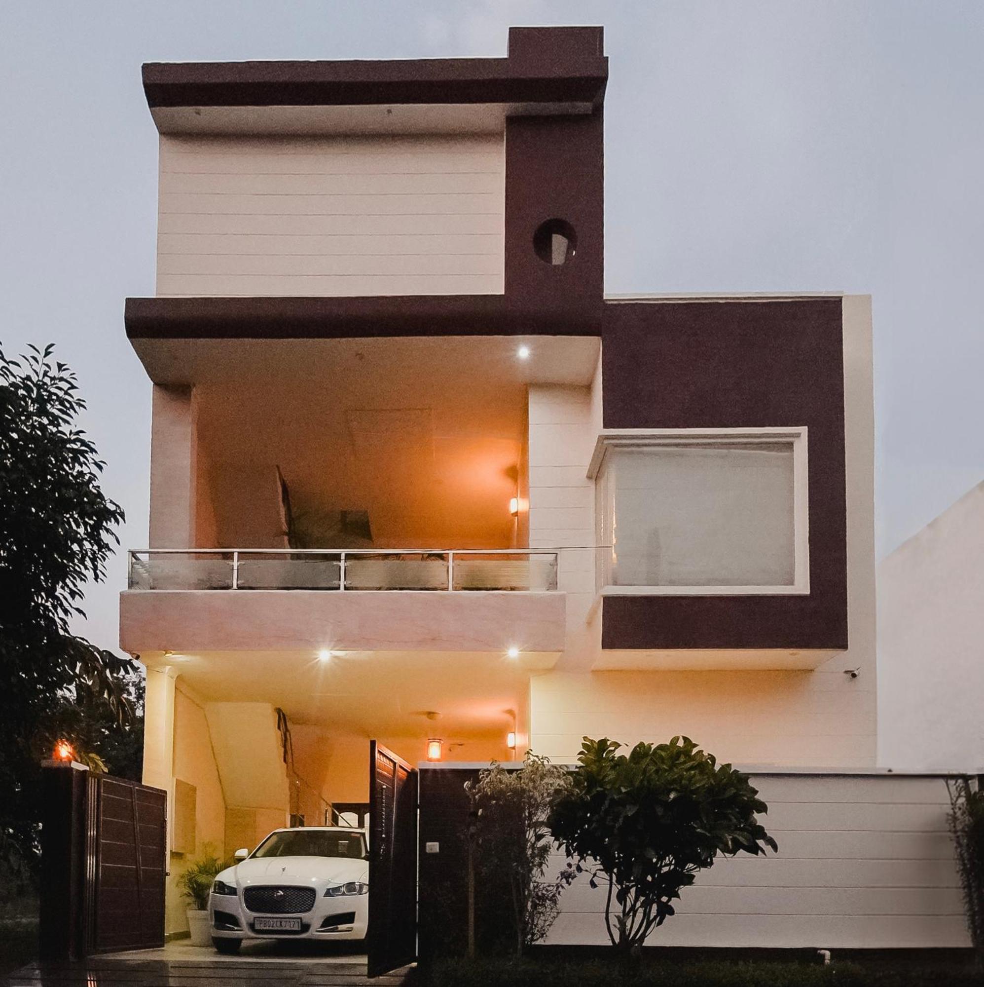 Silver Leaf Apartments Amritsar Ngoại thất bức ảnh