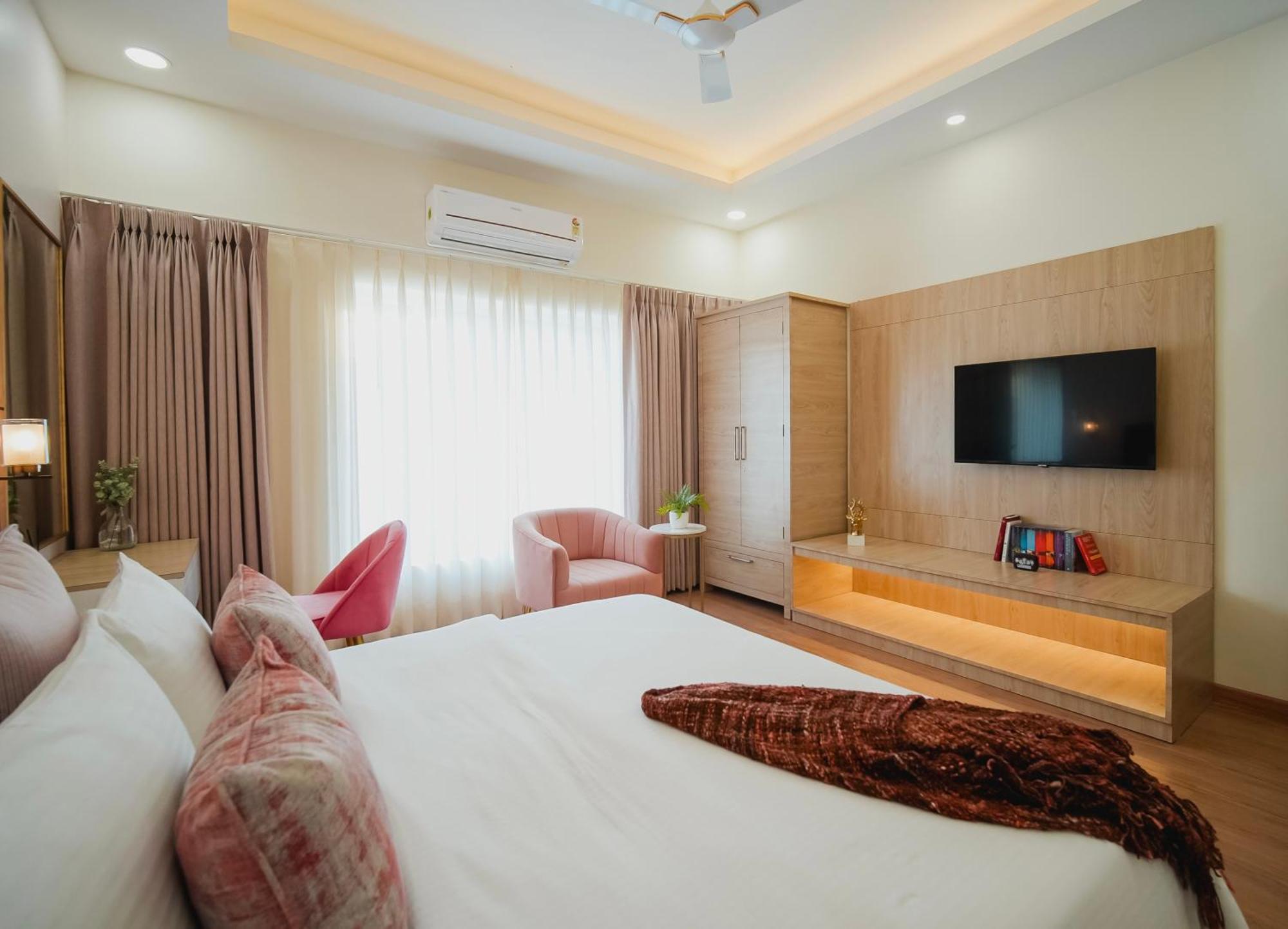 Silver Leaf Apartments Amritsar Ngoại thất bức ảnh